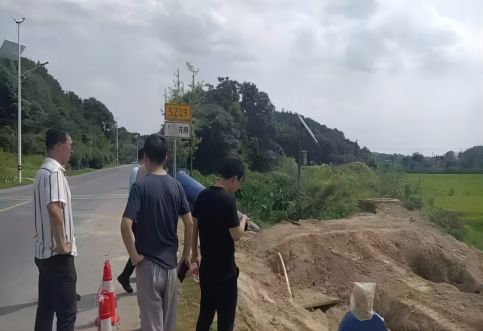 自來(lái)水管穿越S209項(xiàng)目保障公路和公路附屬設(shè)施質(zhì)量和安全技術(shù)評(píng)價(jià)順利交付